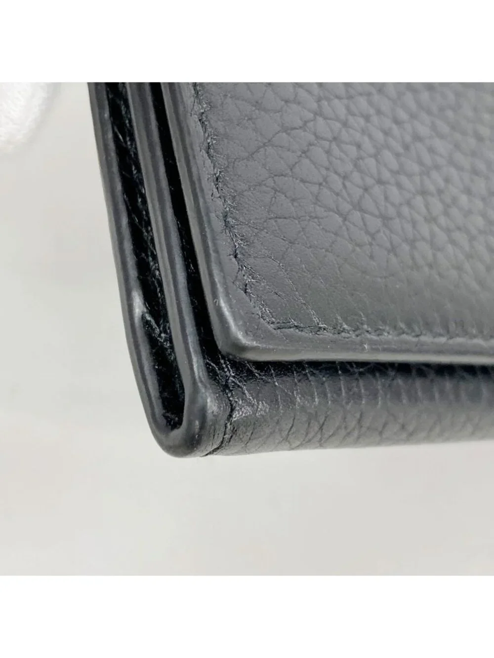 Gucci card slot